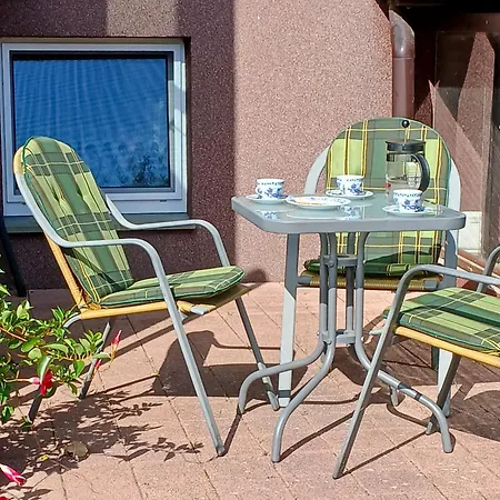 Am Recknitzhang * Carlewitz