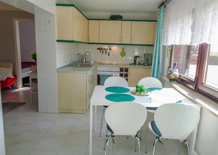 Am Recknitzhang Apartmán *