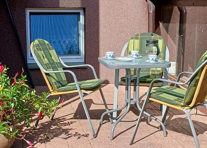 Am Recknitzhang * Carlewitz